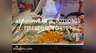 母子乱伦性福小胖出租房打地铺与吊钟奶干妈做爱骚货居然是无毛肥B被小胖大肉棒换着法的肏