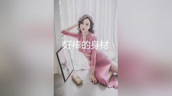 露脸颜值少妇道具自慰，手指掰穴自慰女上位道具插道具不停的刺激外阴